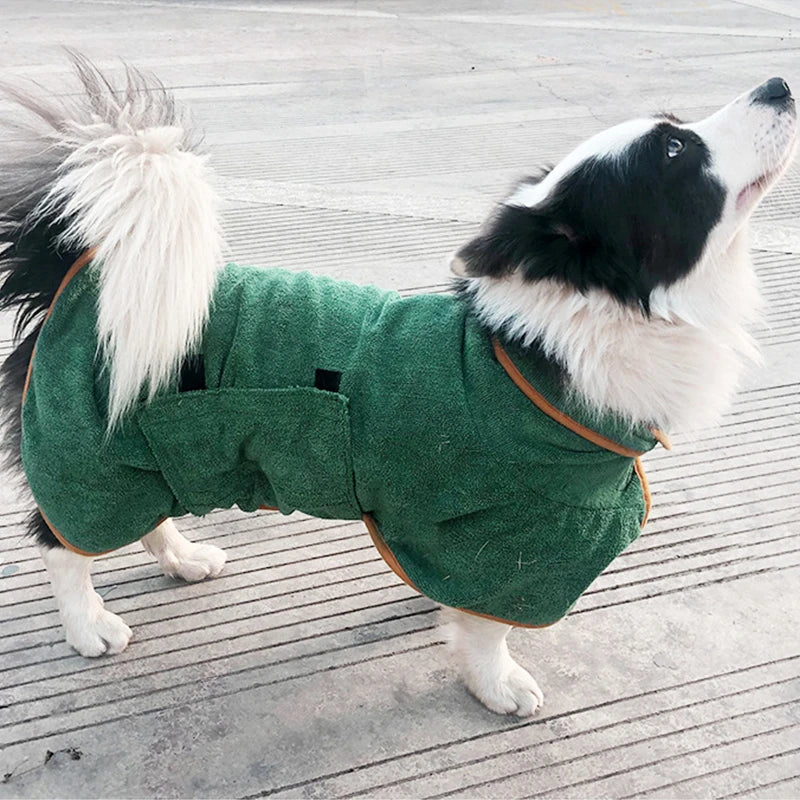 Högabsorberande hundbadrock i mikrofiber – snabbtorkande och bekväm